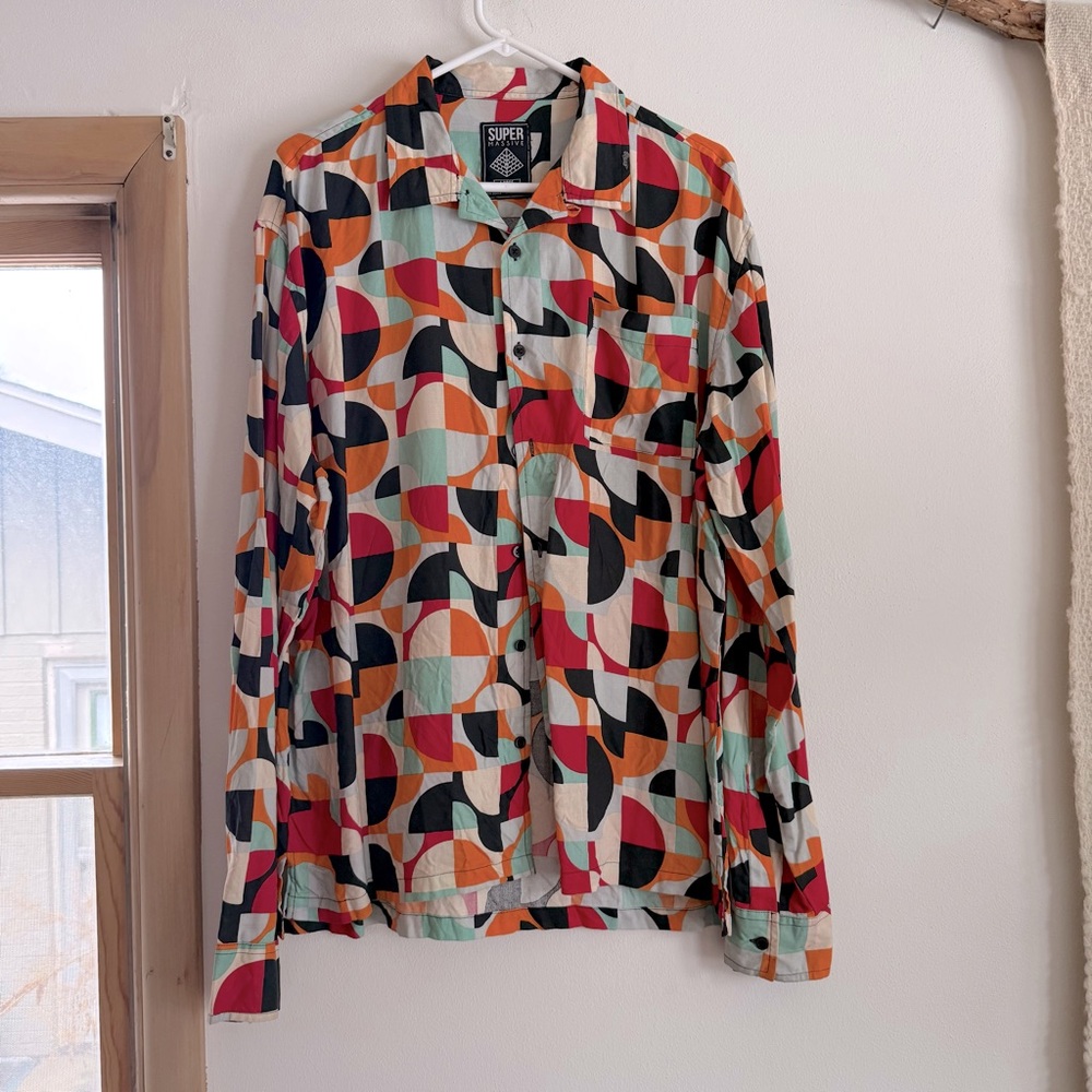 Super Massive Funky Button Up
